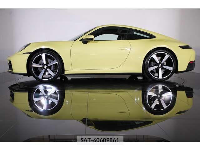 Porsche 911 2024-12 4640363-3