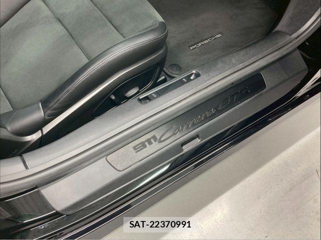 Porsche 911 2023-01 4976856-19
