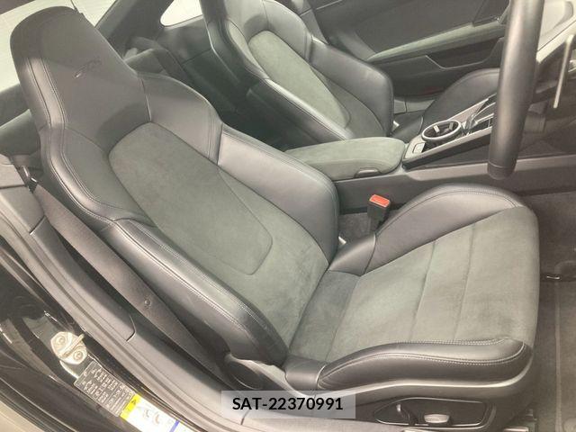 Porsche 911 2023-01 4976856-2