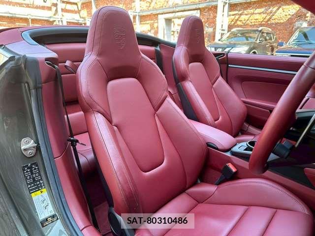 Porsche 911 2023-07 5875426-3