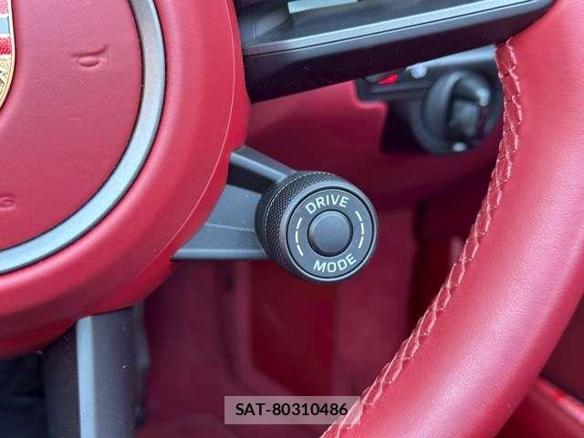 Porsche 911 2023-07 5875426-5