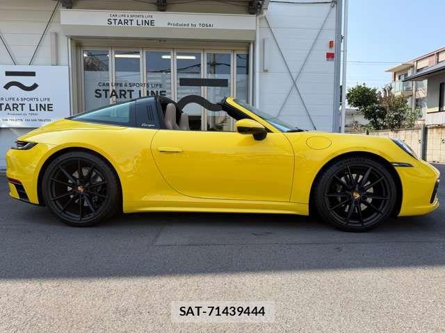 Porsche 911 2023-03 6016037-4