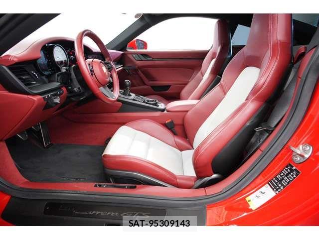 Porsche 911 2023-05 6016038-1