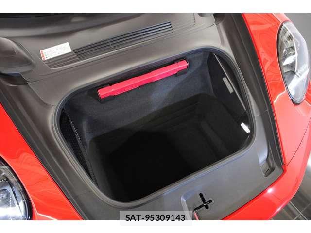 Porsche 911 2023-05 6016038-3