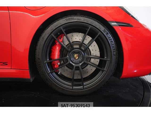 Porsche 911 2023-05 6016038-4