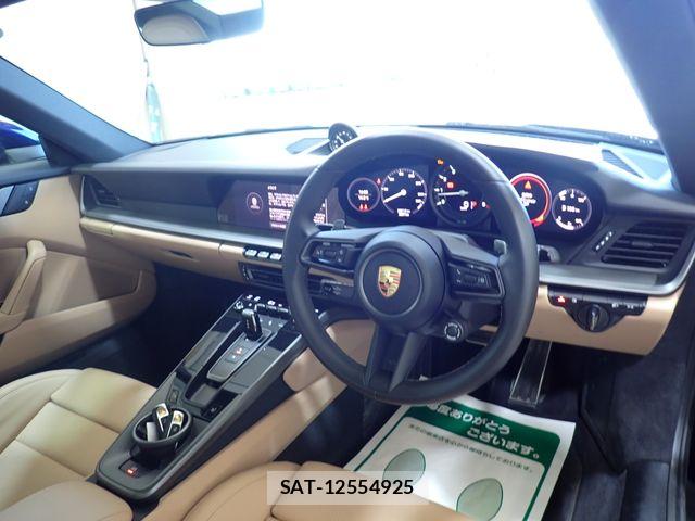 Porsche 911 2024-03 6218390-1