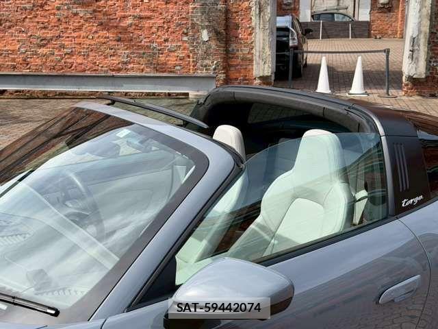 Porsche 911 2023-06 6246651-3