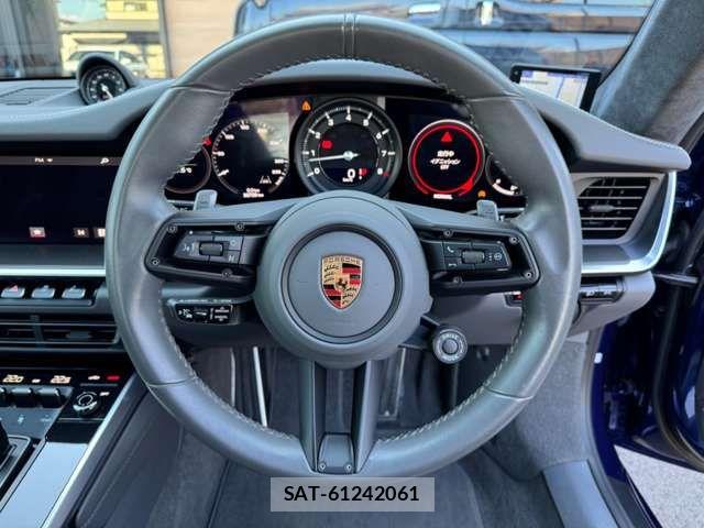 Porsche 911 2019-06 6614130-8