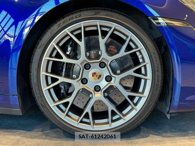 Porsche 911 2019-06 6614130-2