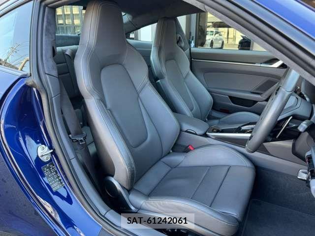 Porsche 911 2019-06 6614130-4