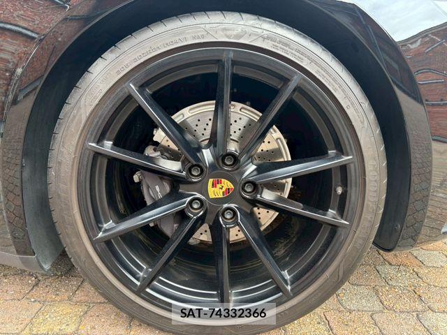 Porsche 911 2021-04 6614132-11