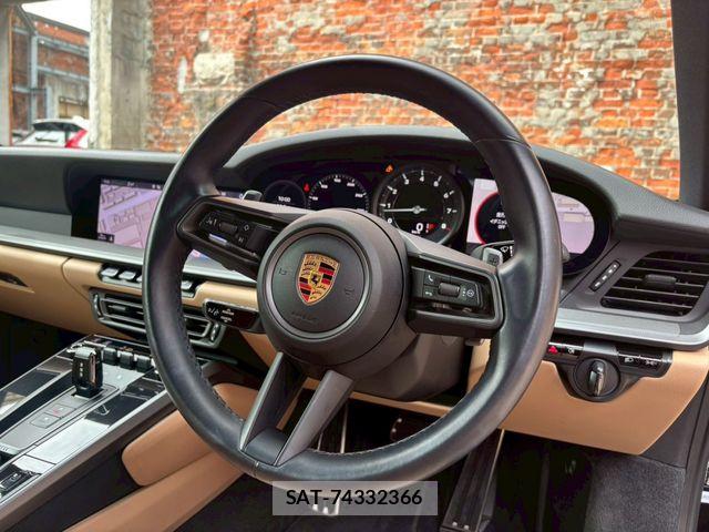 Porsche 911 2021-04 6614132-16