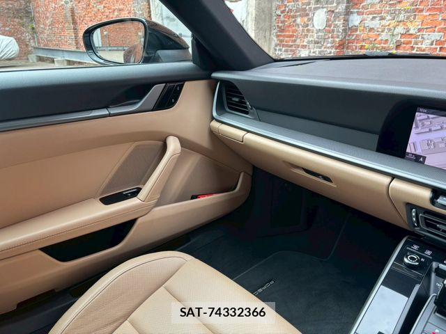 Porsche 911 2021-04 6614132-29