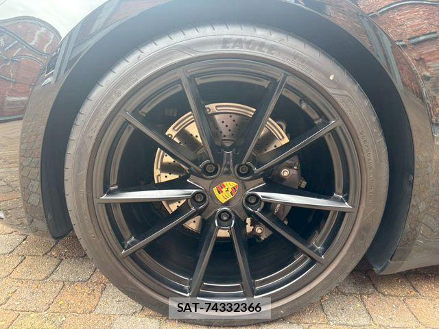 Porsche 911 2021-04 6614132-8