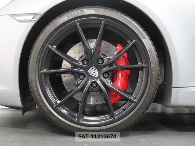 Porsche 911 2016-05 6614134-12