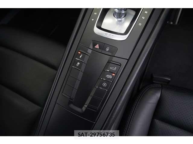 Porsche 911 2016-03 6642211-10