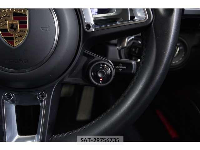 Porsche 911 2016-03 6642211-12