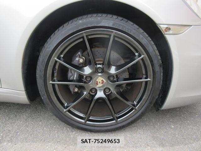 Porsche 911 2012-11 6677494-18