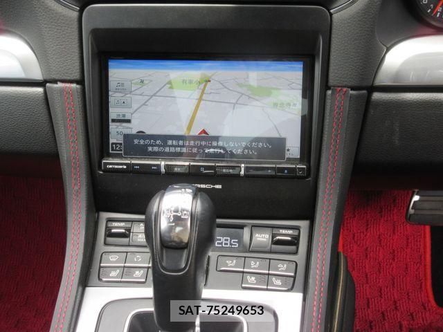 Porsche 911 2012-11 6677494-27
