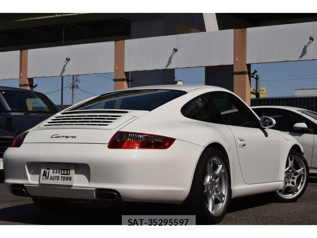 Porsche 911 2007-03 6677495-3