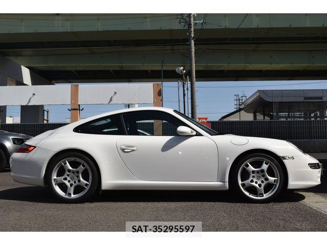 Porsche 911 2007-03 6677495-7