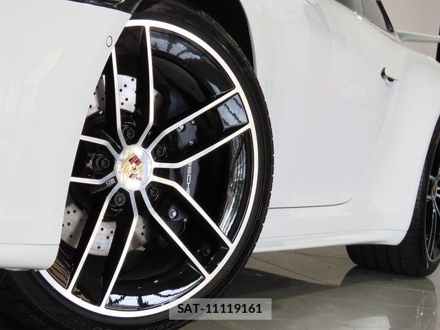 Porsche 911 2025-03 6691188-9