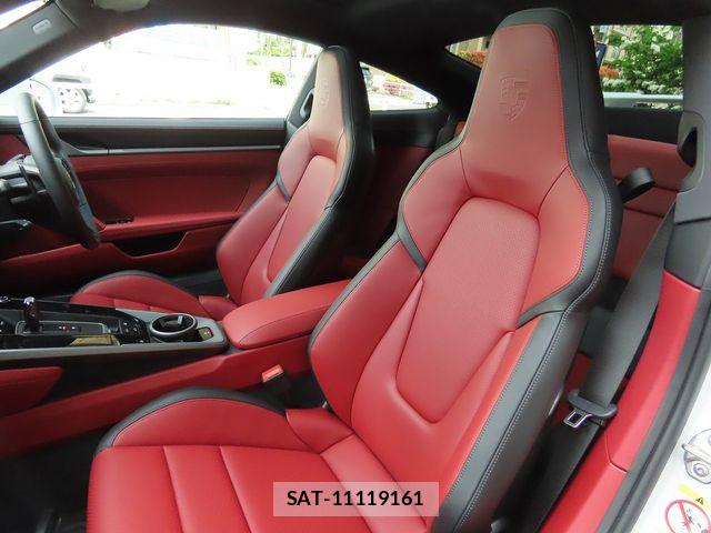 Porsche 911 2025-03 6691188-22