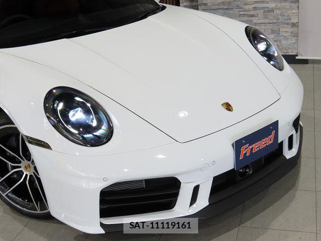 Porsche 911 2025-03 6691188-3