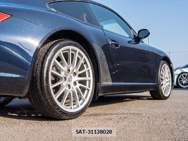 Porsche 911 2007-06 6717051-14