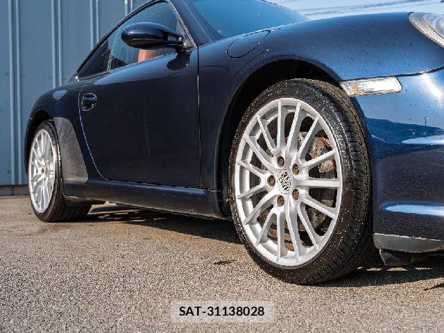Porsche 911 2007-06 6717051-1