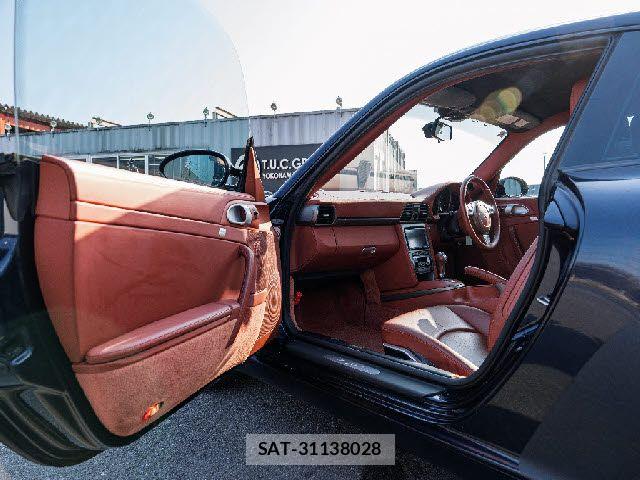 Porsche 911 2007-06 6717051-23