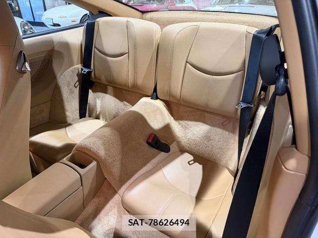 Porsche 911 2010-06 6752857-11