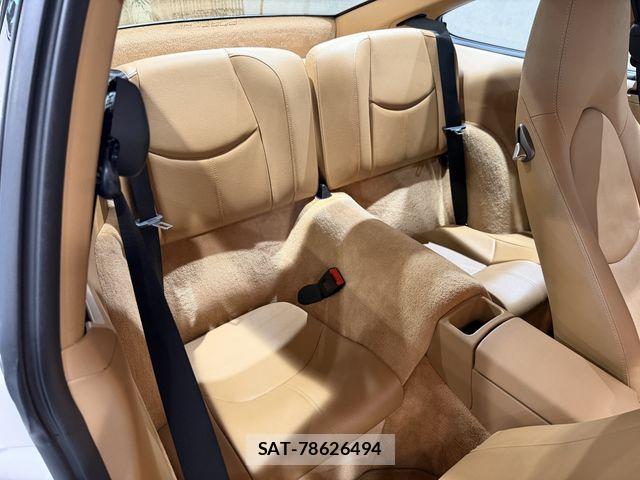 Porsche 911 2010-06 6752857-12