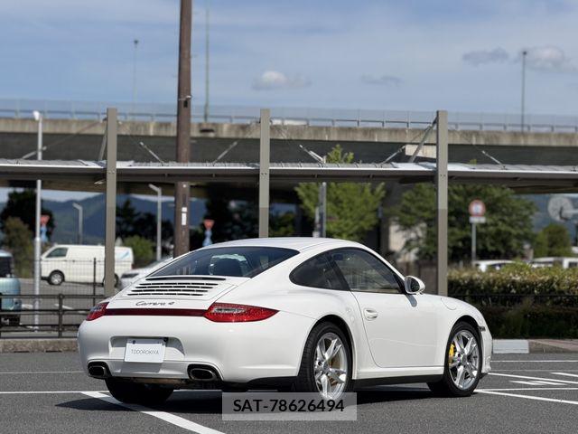 Porsche 911 2010-06 6752857-1