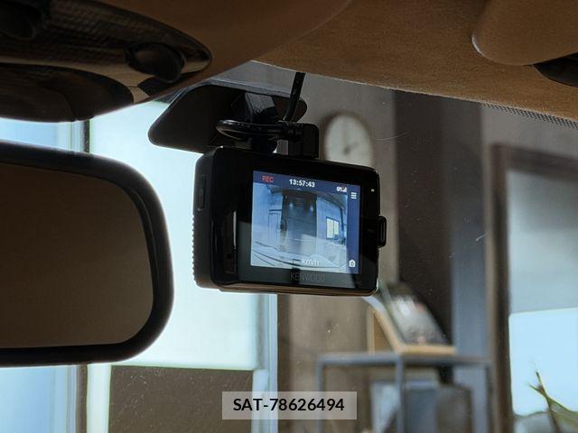 Porsche 911 2010-06 6752857-24