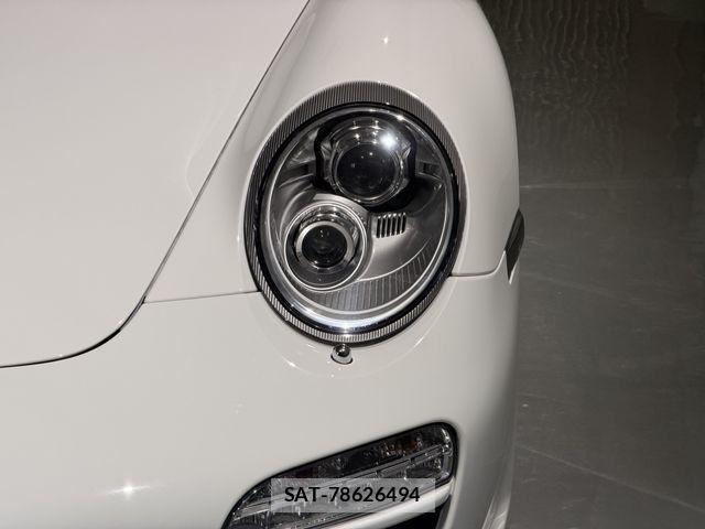 Porsche 911 2010-06 6752857-28