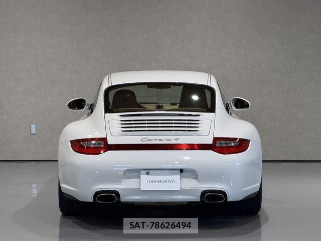 Porsche 911 2010-06 6752857-6