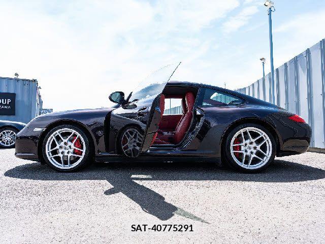 Porsche 911 2011-02 6752858-27