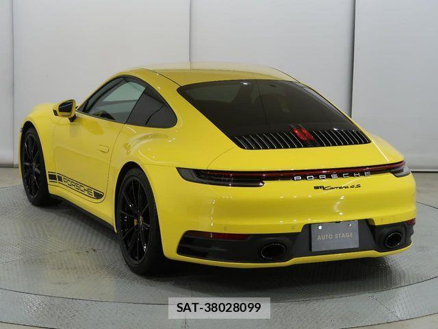 Porsche 911 2020-03 6752848-11