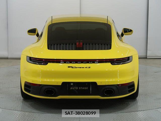Porsche 911 2020-03 6752848-5