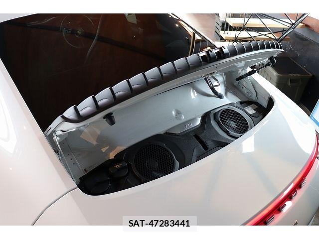 Porsche 911 2022-05 6791410-9