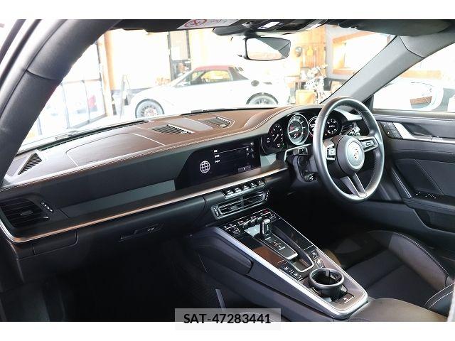Porsche 911 2022-05 6791410-10