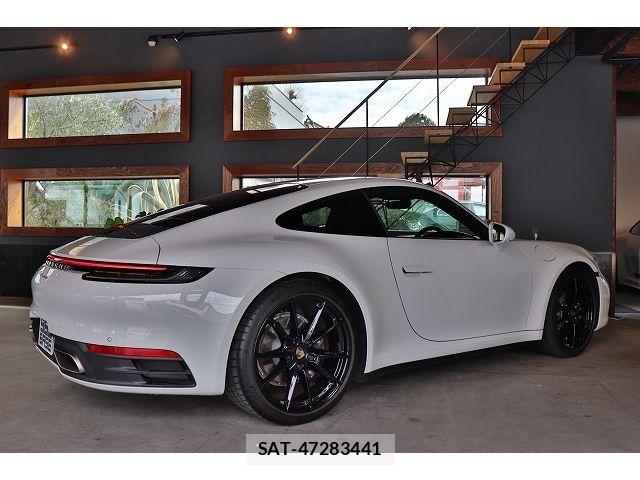 Porsche 911 2022-05 6791410-5