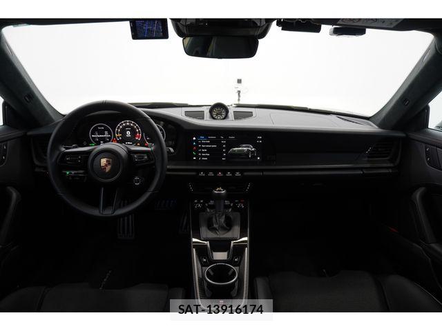Porsche 911 2026-04 6816557-18