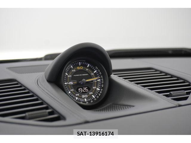 Porsche 911 2026-04 6816557-21