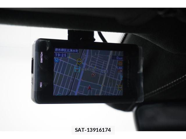 Porsche 911 2026-04 6816557-22