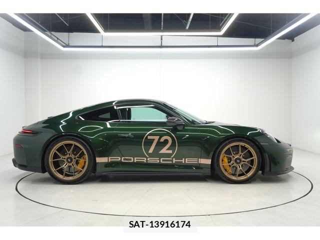 Porsche 911 2026-04 6816557-3