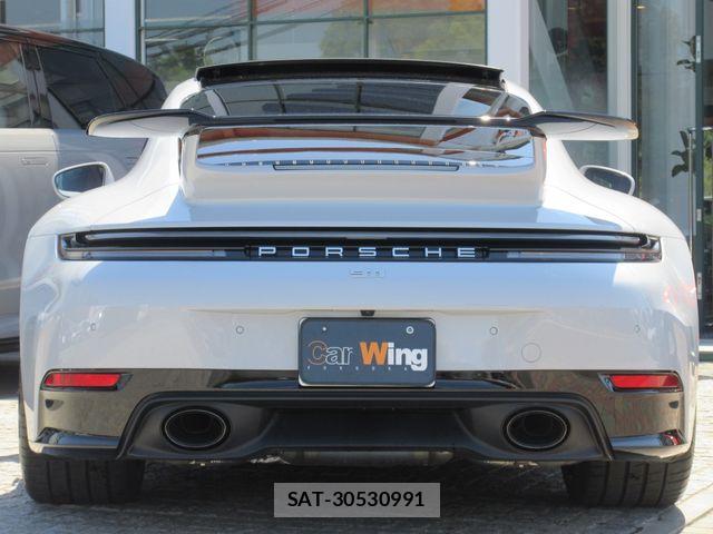 Porsche 911 2025-05 6816560-13