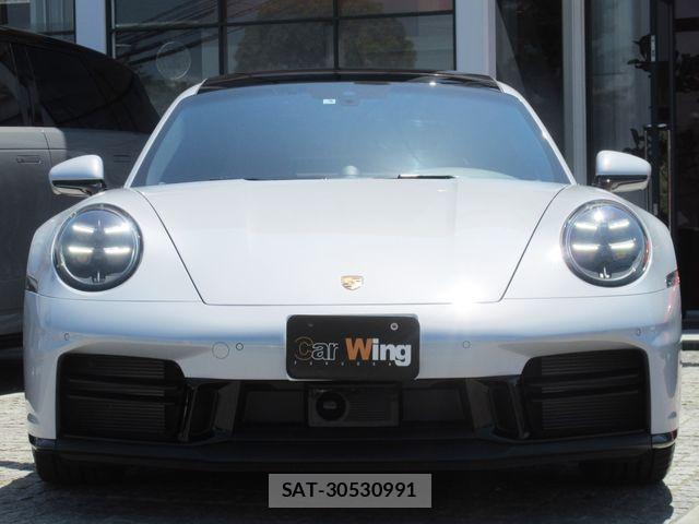 Porsche 911 2025-05 6816560-2