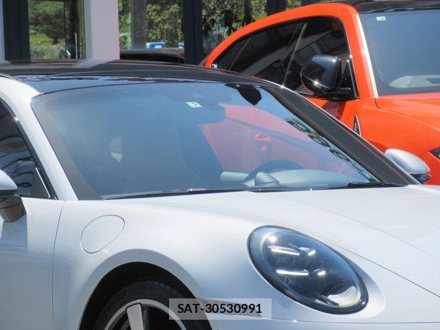 Porsche 911 2025-05 6816560-5